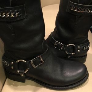 Black Frye Jenna Chain Harness Short boots